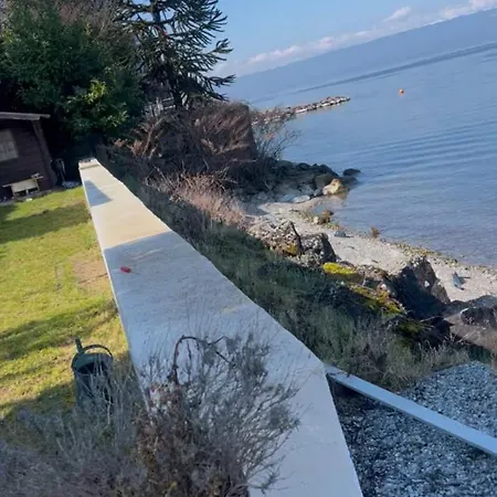 Meuble Avec Vue Sur Le Leman